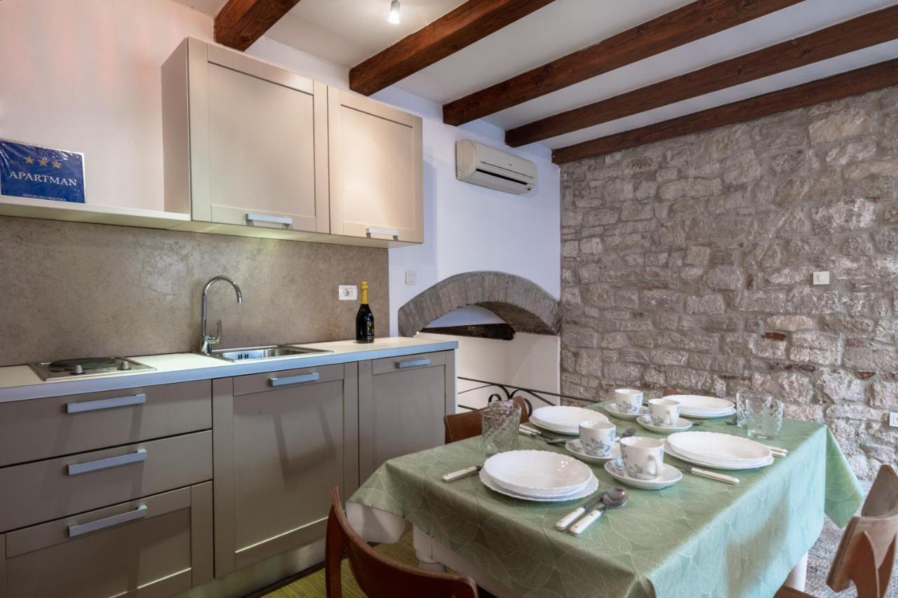 Apartment Blue Bay Free Parking Rovinj Exteriör bild